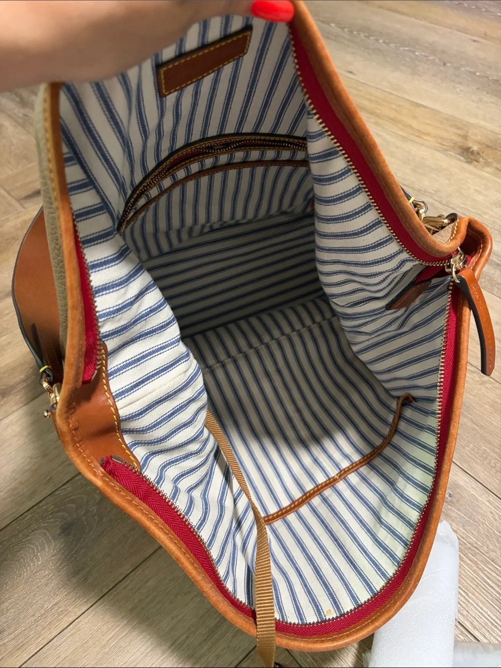 Dooney & Bourke Hobo Bag Large